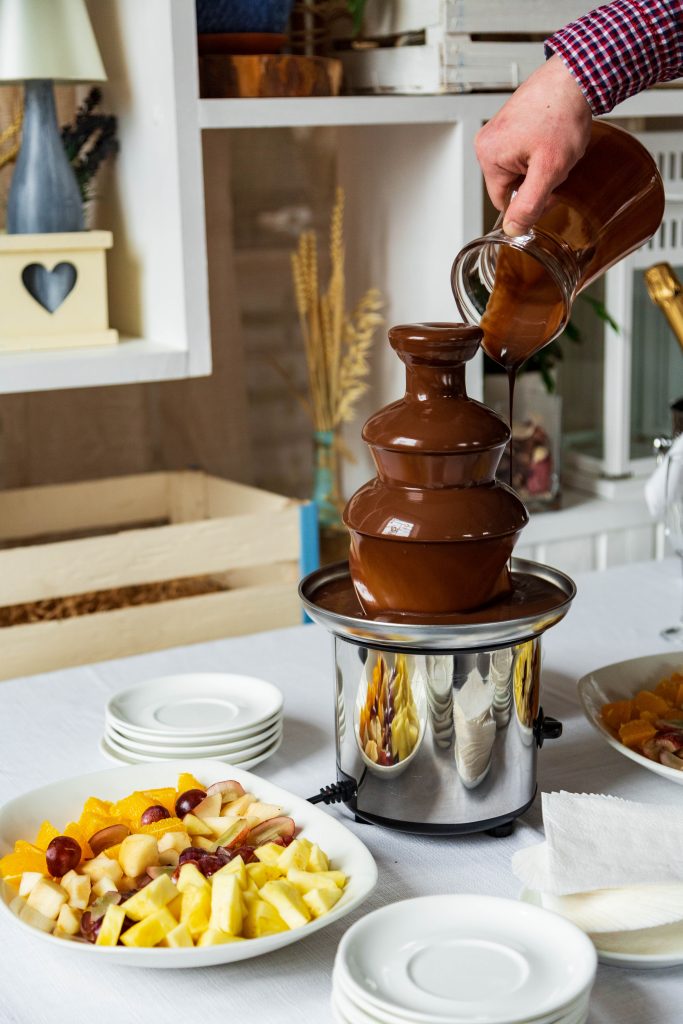 შოკოლდის ფანტანი - chocolate fountain